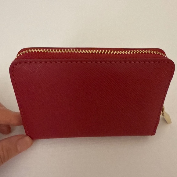 Tory Burch zip wallet Like New - Picture 2 of 3